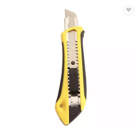 Utility knife with plastic handle art knife